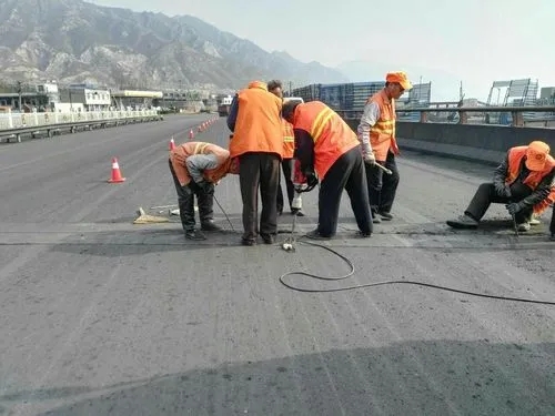 幸福路街道道路桥梁病害治理